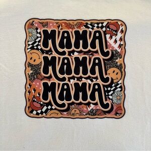 Graphic Tee with 'MAMA' Design